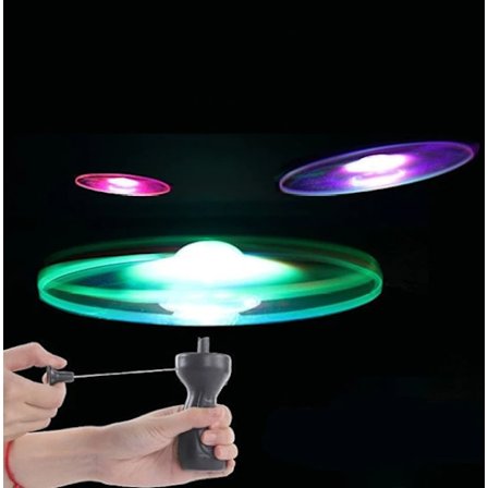 1-pakke LED-belyst Frisbee Propell Leke Snortrekk UFO Gyro Leke for Barn og Voksne (Med Eget Batteri) Tre lys