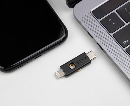 Yubico YubiKey 5Ci - USB-C / Lightning-sikkerhetsnøkkel