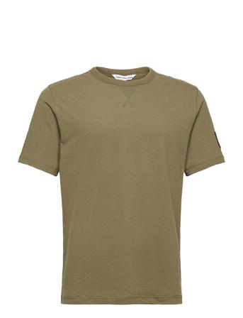 Monologo Sleeve Badge Reg Tee T-shirts Short-sleeved Vihreä Calvin Klein Jeans