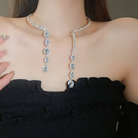 Zirkon vatten droppe choker halsband, lätt lyx, nisch high-end, krage, höst- och vinterklänning, mångsidigt temperament tillbehör