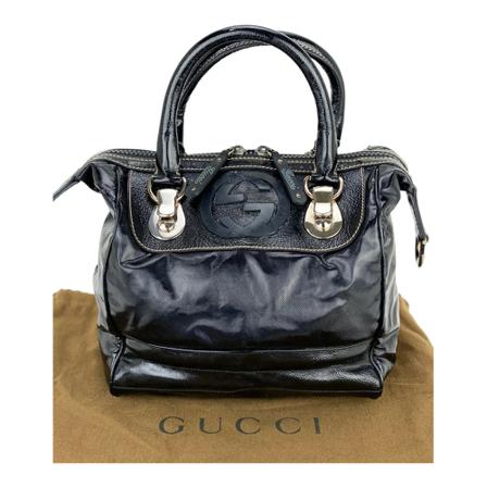 Gucci Vintage, Pre-owned Bag Dialux Snow Glam Patent Leather Small Boston Shoulder Bag B267 Zwart, Dames, Maat:ONE Size,Zilver
