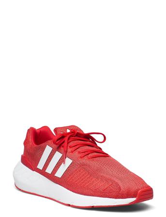 Swift Run 22 Shoes Låga Sneakers Röd Adidas Originals