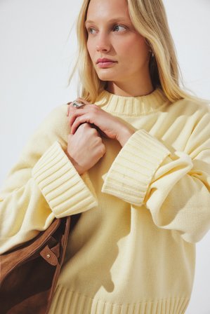 NA-KD Pull en maille à manches retroussées - Pulls Oversize - Jaune - XL