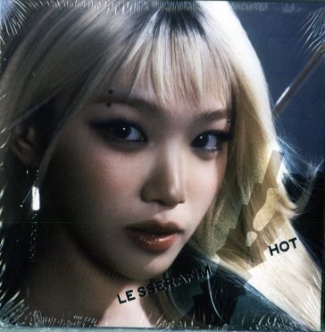 5th mini album hot'(compact version) Le Sserafim