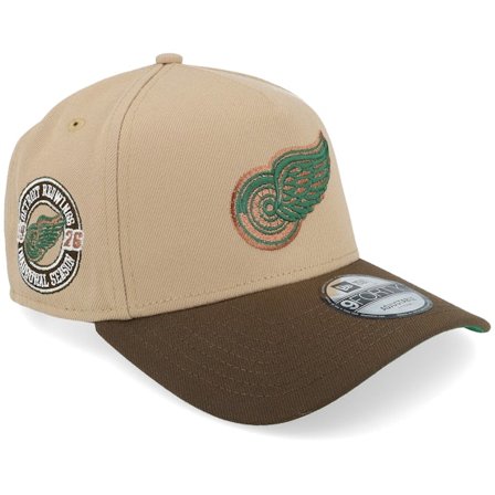 New Era - NHL Beige adjustable Casquette - Hatstore Exclusive x Detroit Red Wings 9FORTY Inaugural Season 26 Camel/Brown A-Frame Adjustable @ Hatstore