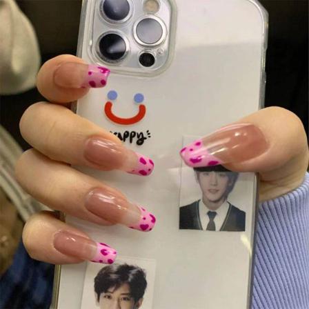 Manikyr Rose Röd Ko Mönster Nagellapp 24st