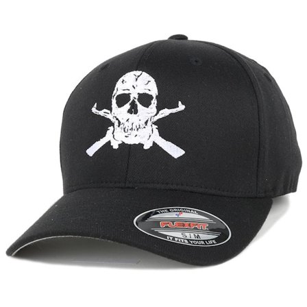 GUNS n SKULLS - Svart flexfit Caps - AK-Skull Black Flexfit @ Hatstore