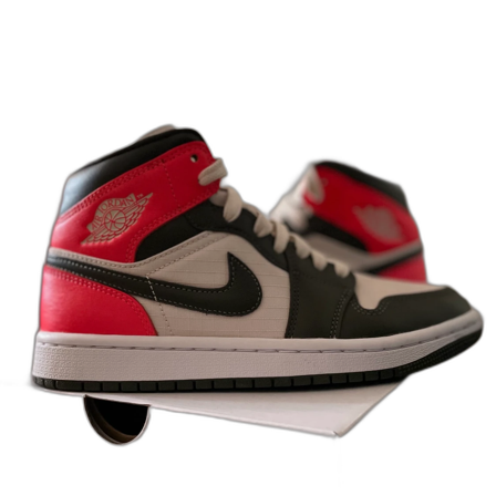 Jordans 1 mid