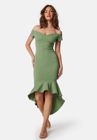 John Zack - Off Shoulder Frill High Low Dress - Kläder - - Bubbleroom