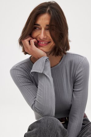 NA-KD Irregular Rib Long Sleeve Top - Langærmede t-shirts - Grå - XS (EU 32)