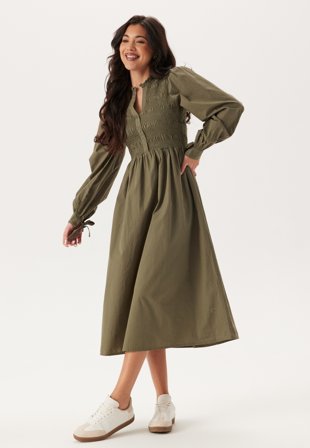 BUBBLEROOM V-neck Cotton Smock Dress Klær