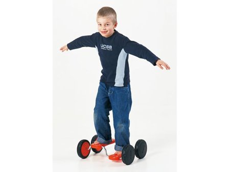 Gonge Go Go, 4 hjul, 160 x 360 x 480 mm, röd och svart - Lyreco - Skola och förskola - Idrott, hälsa och rörelse - Motorik