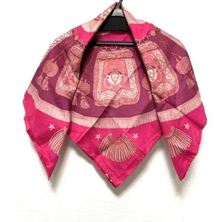 Hermès Vintage Pre-owned Silk scarves rosa, Dam Vintage Accessoarer, Dam, Storlek: ONE SIZE