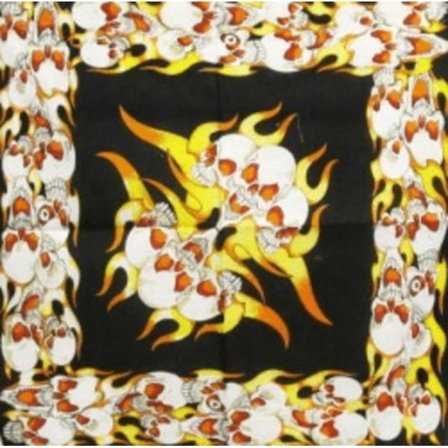 Bandana - liekit ja kalloja
