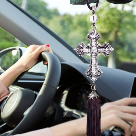 Bilstolspegelhänge i metall med diamantkors