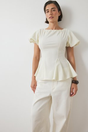 NA-KD - Bluse med peplum og ermedetaljer - Bluser - OffHvit - M (EU 38-40)