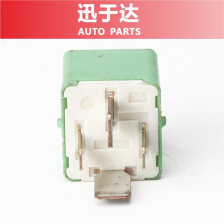 28610-27010 Lämplig för Toyota Land Cruiser VDJ# Hilux 1KD relä