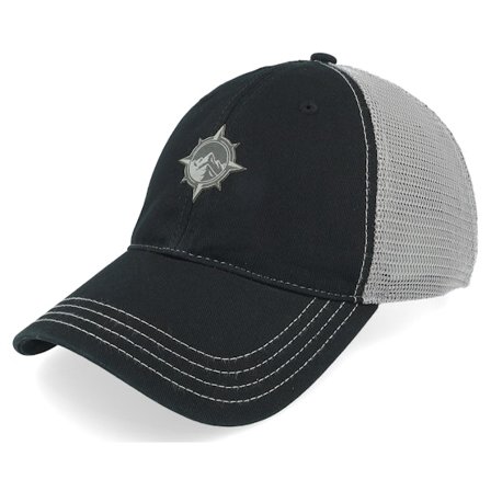 Wild Spirit - Svart trucker Keps - Windrose Mountain Grey Patch Black/Charcoal @ Hatstore