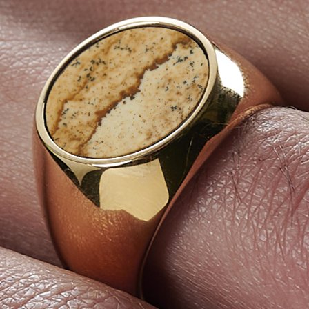 Anillo dorado Makt para hombres - Anillos con piedras