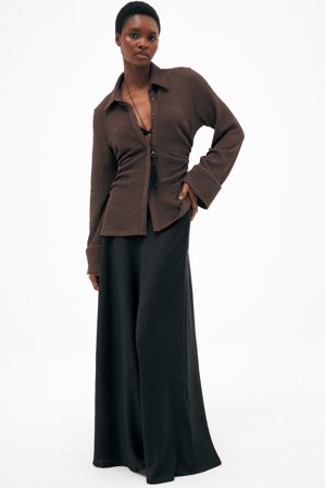 NA-KD Jupe longue froissée coupe biais - Jupes en satin - Noir - EU 36