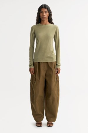 Soft Goat - Featherlight Crewneck - Kashmirtröja dam - S - Khaki