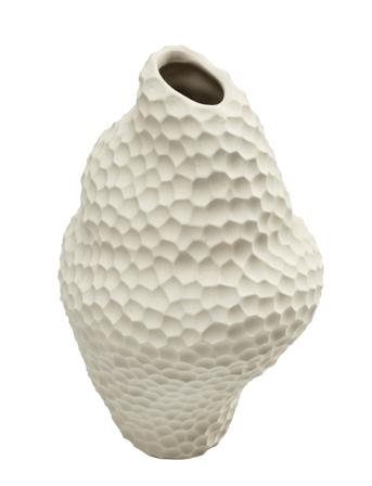 Isla 20Cm Home Decoration Decorative Accessories/details Porcelain Figures & Sculptures Kermanvärinen Cooee Design