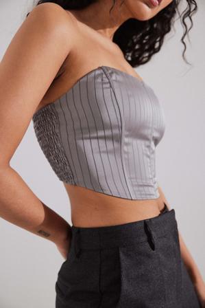 NA-KD Corset à rayures - Crop tops - Gris - EU 42