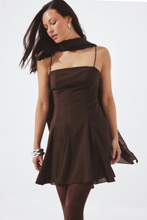 NA-KD Chiffon Scarf Mini Dress - Julekjoler - Brun - EU 36