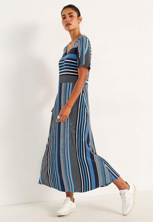 Cellbes of Sweden - Stripete viskosekjole i marineblå / stripete for damer i størrelse 42/44