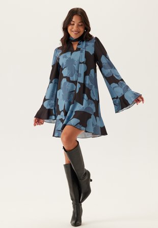 BUBBLEROOM Scarf L/S Dress Vaatteet