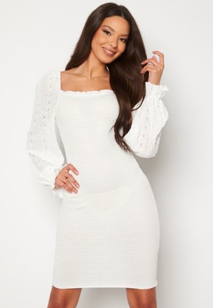 BUBBLEROOM Jayla smock dress Offwhite Klær