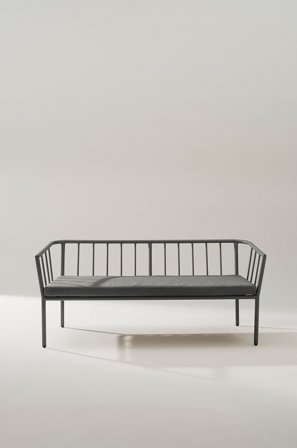 Jotex - Utesofa 2-seters Kakigrønn/mørk grå pute - MENTON - Kjøp Hagesofaer & hagebenker hos Jotex