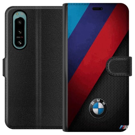 Kompatibelt Plånboksfodral till Sony Sony Xperia 5 IV Abstrakt BMW-inspirerad design med diagonala färgfält i blått, rött och svart mot perforera