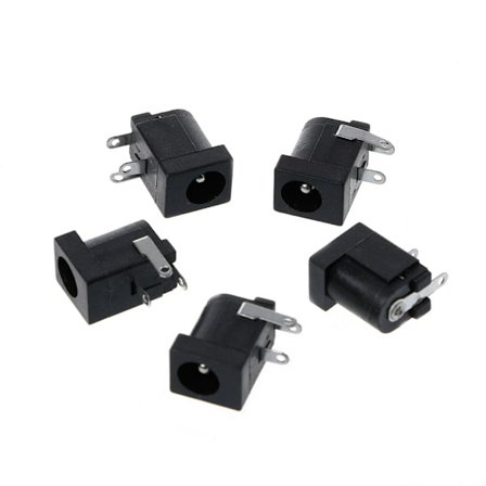 5 kpl DC-005 musta DC- power 5,5x2,1 mm piipputyyppinen piirilevy