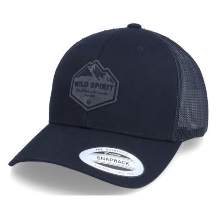 Wild Spirit - Svart trucker Keps - Charcoal Mountain Shape Patch Black Trucker @ Hatstore