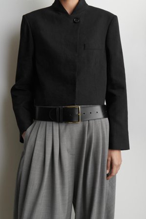 COS Women's Brett Läderskärp För Lågmidjad Styling in Svart