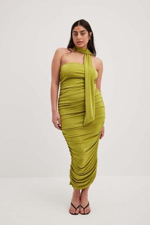 NA-KD Trend Robe ruchée avec détail d'écharpe - Robes drapées - Vert - X-Small