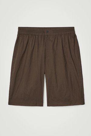 COS Männer Voluminöse Nylon Ripstop Shorts in Braun