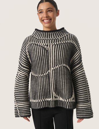 Soaked in Luxury Slyelena Highneck Pullover - Black - M