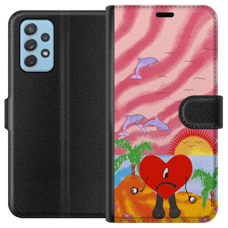 Kompatibelt Lommeboketui til Samsung Galaxy A72 5G Bad Bunny i en fargerik quiltet jakke med hjertemønster og solbriller i moderne gatestil