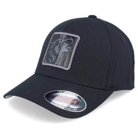 Iconic - Noir flexfit Casquette - Wolf Black Metallic Patch Black Flexfit @ Hatstore
