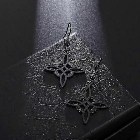 Häxknut Halsband Rostfritt Stål Magisk Knut Pagan Häxkonst Symboler Hänge Keltisk Knut Halsband Smycken Gåvor för Kvinnor