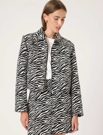 Soaked in Luxury Sldarleen Jacket - Black - L