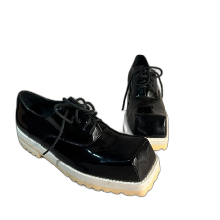 Svarta lackskor från Acne Studios