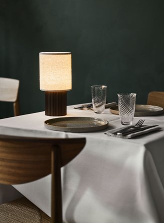 Manhattan SC52 oppladbar bordlampe H25 - bronse