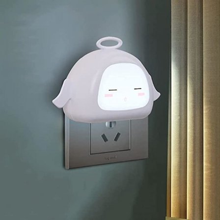 Pistokepistorasiaan kytkettävä yövalo, söpö enkeli LED-yövalo automaattisella hämärätunnistimella