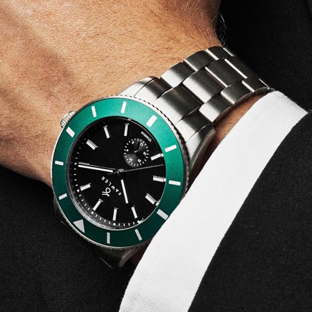 Makalu | Green Brushed Titanium Dive Watch for Men - Wrist watches
