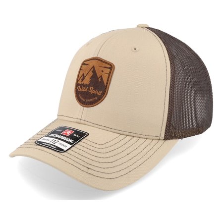 Wild Spirit - Beige trucker Caps - Shield Peak 112 Split Khaki/Coffee Trucker @ Hatstore