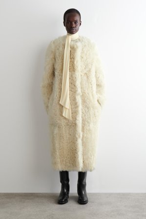 COS Women's Collarless Shearling Long Coat in White