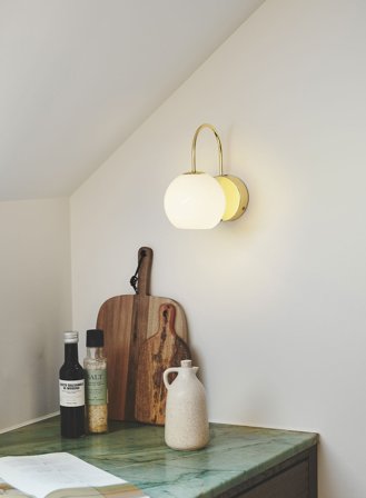 Franca vegglampe - hvit/messing